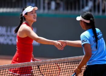 Impressive China maintain winning streak