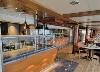 New al fresco Pizzeria on Upgraded Marina