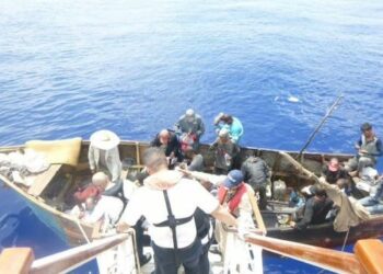 Oceania cruise ship rescues migrants from stalled boat, 6 dead